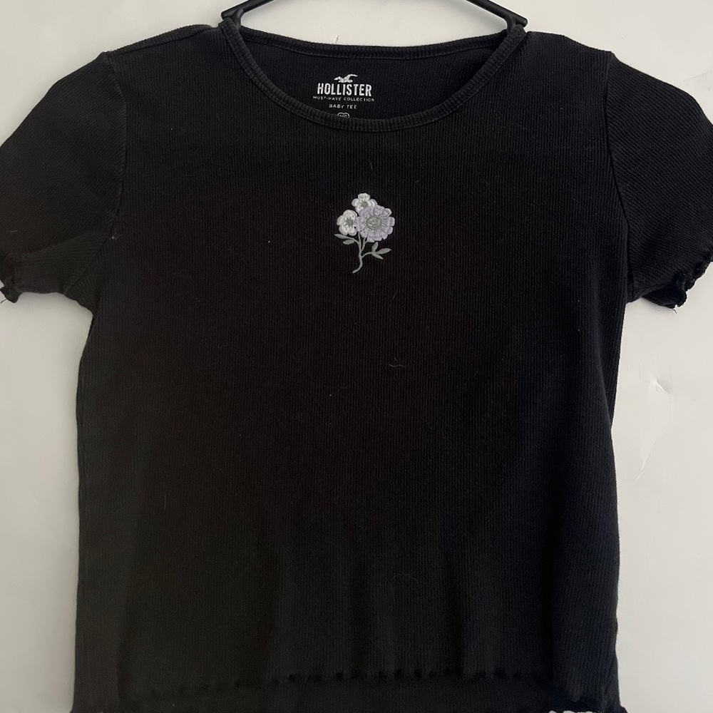 Hollister Top Black Flower Cropped Top